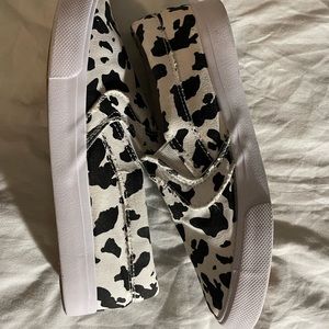 Boutique Cowprint Youth Shoes